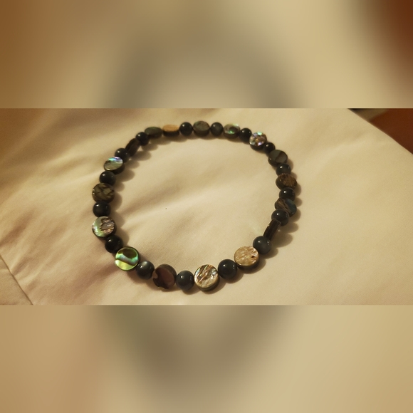 Shell Handmade Stretch Bracelet - Picture 2 of 7